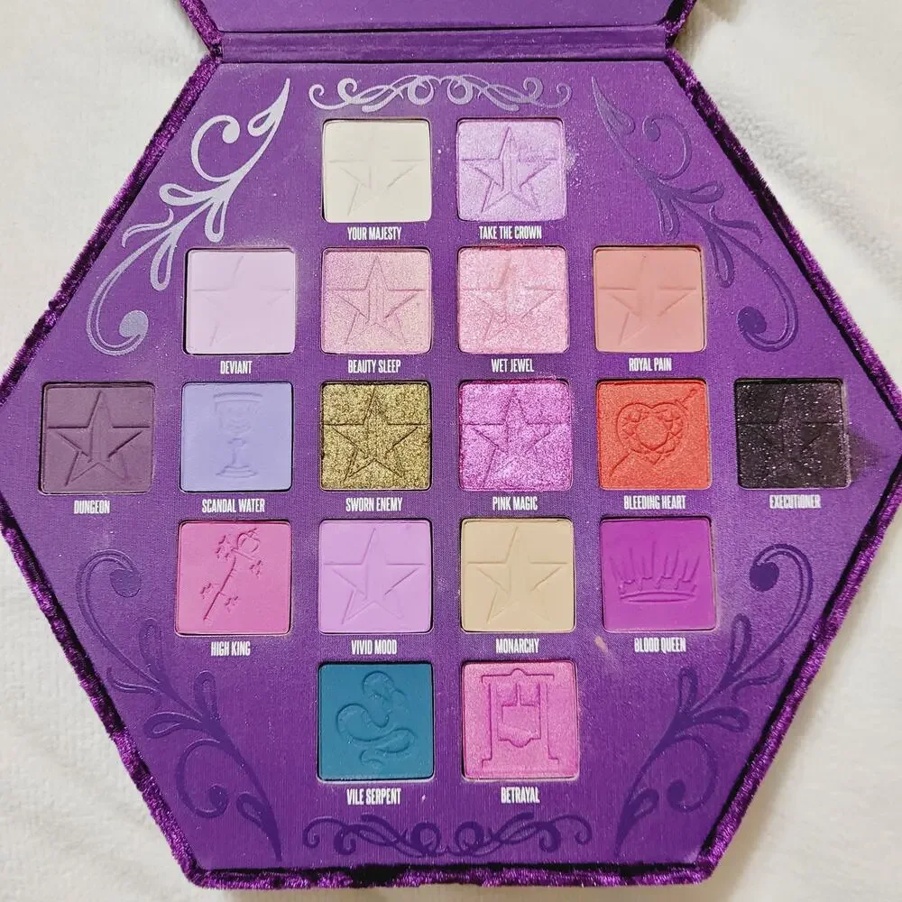 Jeffree Star Blood lust palette